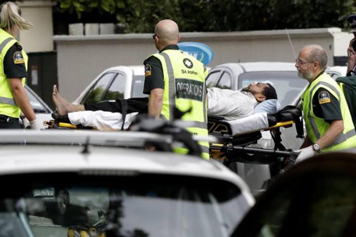 Yeni Zelanda'da iki camiye silahlı saldırı: En az 10 şehid